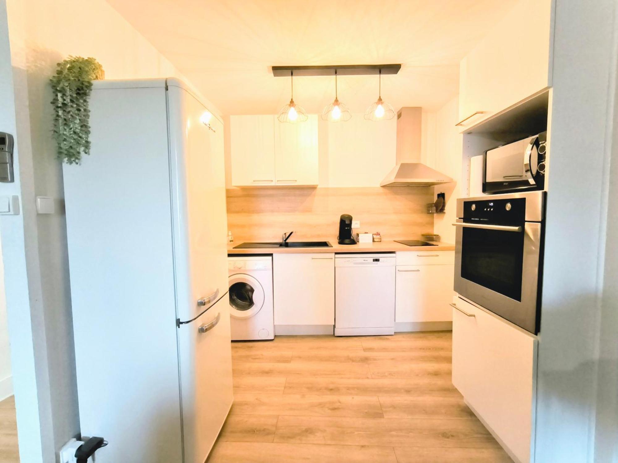 Апартаменты Chez Lulu - 5 Lits- Proche Cnpe - Gare Амберьё-ан-Бюже Экстерьер фото