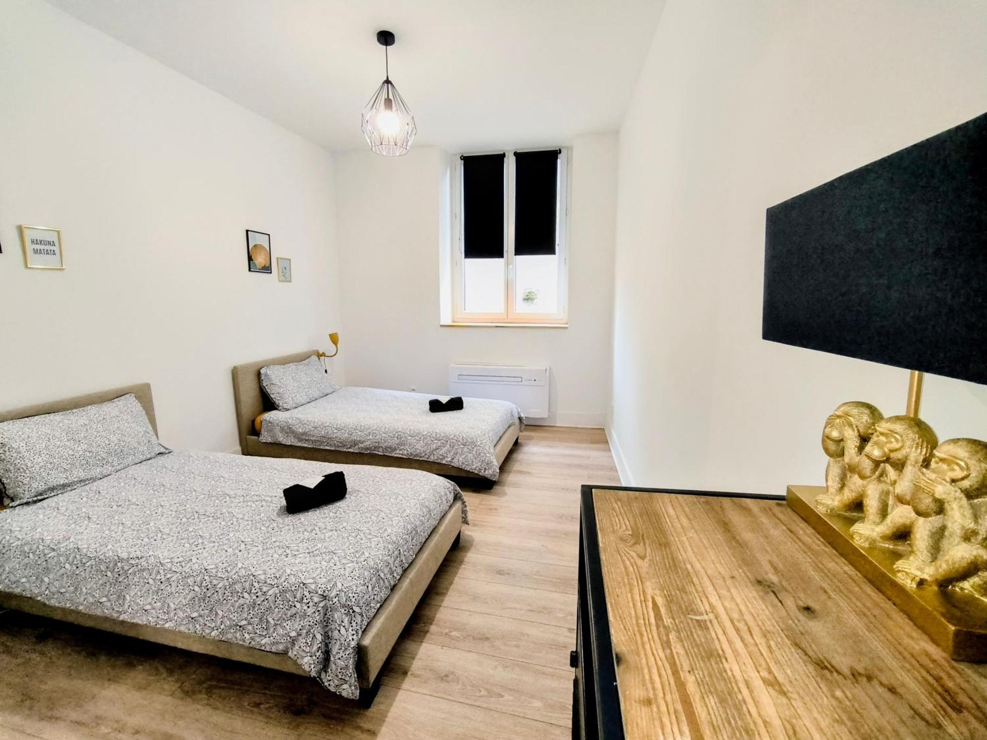 Апартаменты Chez Lulu - 5 Lits- Proche Cnpe - Gare Амберьё-ан-Бюже Экстерьер фото